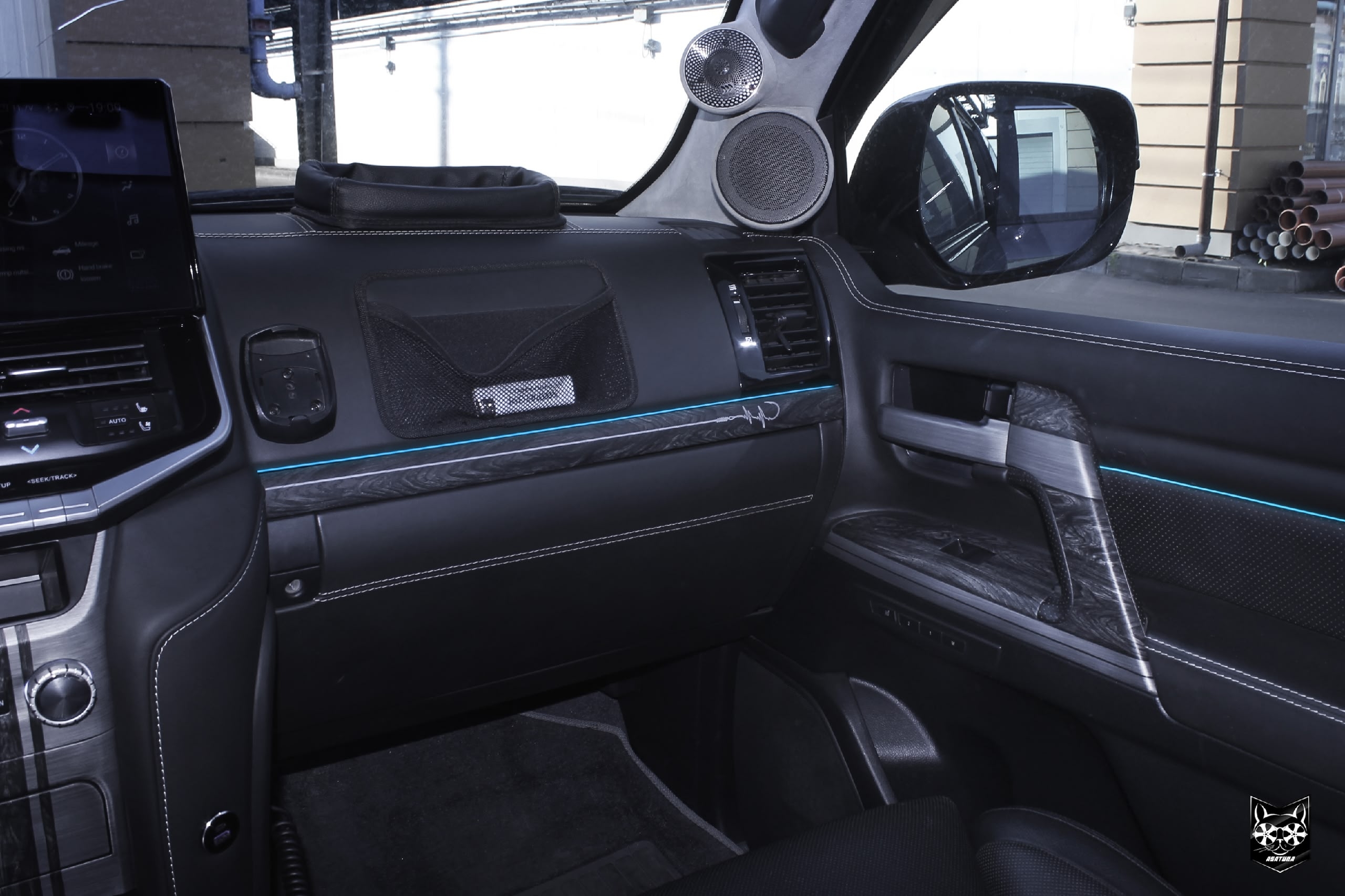 Toyota Land Cruiser 200